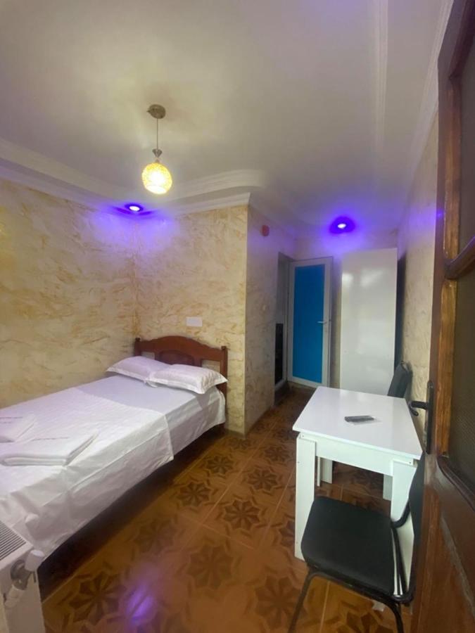 Elite Palace Plus Hotel 巴统 外观 照片
